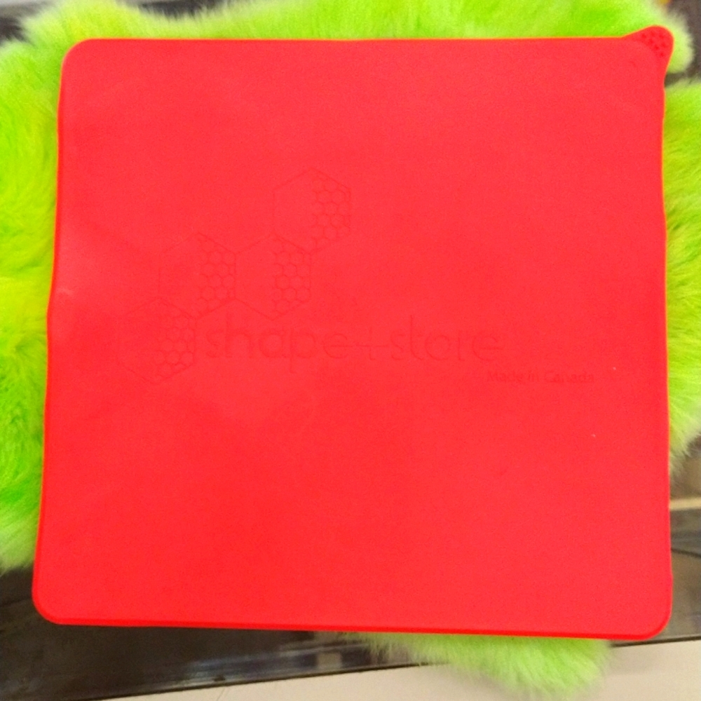 Shape+store made in Canada hamburger mold
